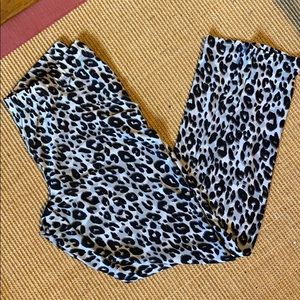 White leopard leggings